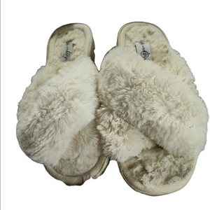 Sole Mates cream open toe open heel criss cross fluffy slides slippers size 7/8